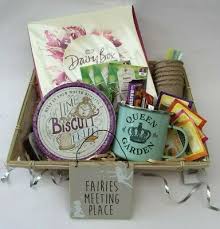 afternoon gardening gift set for queen