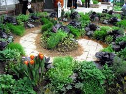 22 Ideas For Decorative Gardens