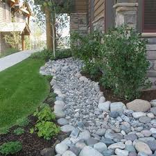31 Diy Dry Riverbed Landscaping Ideas