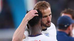 England's Harry Kane tells racist fans ...