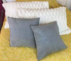 make pillows from a throw blanket