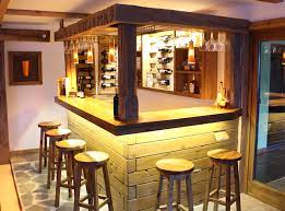 Eine bar selber zu bauen, hat viele vorteile. Traumhafte Bar Aus Uber 300 Jahre Altem Altholz Bar Holzbar Www Naturnah Moebel De Bar Bauen Bar Selber Bauen Minibar