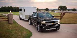 2022 chevrolet truck towing