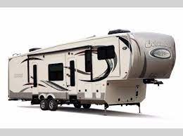 travel trailers and fifth wheels