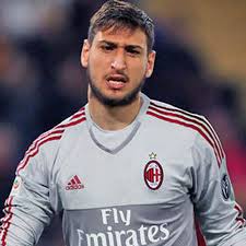 Sep 06, 2020 · gianluigi donnarumma is reported to have set out his demands to ac milan, and wants his salary upped from €6m per season to €10m if he is to stay beyond 2020/21. Gianluigi Donnarumma Bio Salary Net Worth Married Affair Dating Children Bio Career