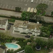 House earned a bachelor of science in ecology from the evergreen state college in 1995. Florence Henderson S House Former In Marina Del Rey Ca Google Maps