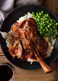 slow cooked lamb shanks in red wine