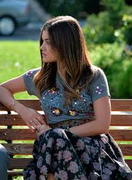 tv style lucy hale as aria montgomery