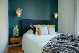 paint a stunning accent wall