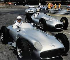 Juan manuel fangio (spanish pronunciation: Two Legends Of F1 Juan Manuel Fangio And Michael Schumacher Formula1