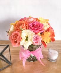 Before you start deciding how to arrange a flower bouquet exactly the way you want it you will need to figure out what you're going to put those flowers in. Friday Five 5 Steps To Make The Perfect Flower Arrangement Visions Of Vogue