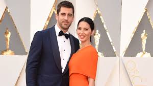 Green bay packers quarterback aaron rodgers is best known for his athleticism, but in recent years, he has gained notoriety for his personal drama too. Olivia Munn Opened Up About Aaron Rodgers Family