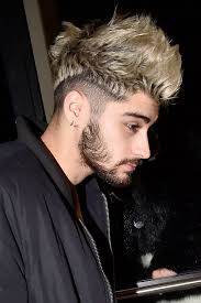 He may have parted ways with the one direction boys, but he's continued to release music on his own. Zayn Malik Hair Hairstyles Blonde Floppy Shaved Pink Glamour Uk