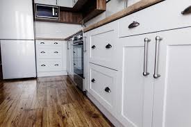 kitchen cabinets can be refaced