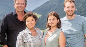 Martin gruber has long fought against it and did not want to admit it: Der Bergdoktor Staffel 14 Darsteller Drehstart Winterspecial Mehr Zur Zdf Serie Tv Today