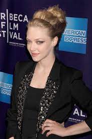 amanda seyfried at the letters to