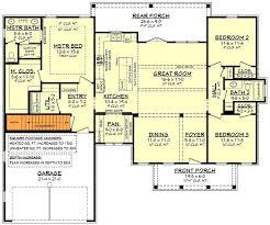 One Story Modern Farmhouse Plan With