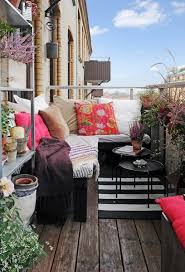 37 Lovely And Cozy Small Balcony Ideas