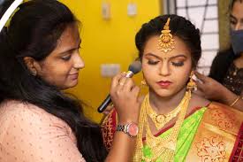 sowmiya makeup artist in thousand