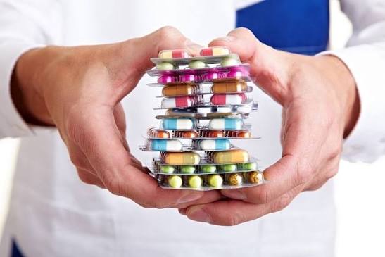 Pemberian Lebih dari 5 Obat Meningkatkan Risiko Mortalitas - Alomedika
