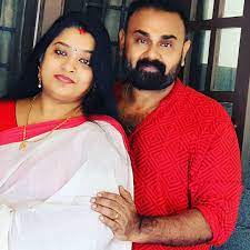 Shaju sreedhar is an indian film actor, who has worked predominantly in malayalam movie industry. Popular Celeb Couple S Daughter To Make Her Heroine Debut Malayalam News Indiaglitz Com