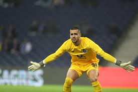 Diogo costa is a portuguese fm20 wonderkid footballer who plays as a goalkeeper for fc porto. Portista On Twitter Another Clean Sheet For Diogo Costa Fcporto Somosporto