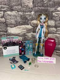 monster high lagoona blue clroom mad
