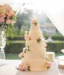 Say i do! to one of these amazing wedding cake ideas! Riviera Wedding Cake