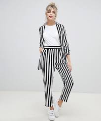 black and white outfits for women