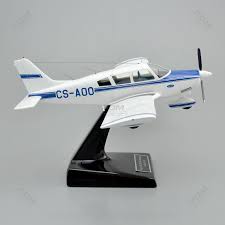 piper pa 28 180 cherokee model airplane