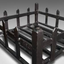 fireplace grate in cast iron 1900s