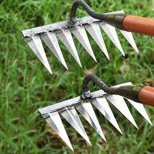 Weeding Hoe Rake Steel Harrow Grasping