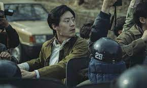 Их сургуулийн оюутан, ардчиллын хөдөлгөөний гишүүн пак жун чол цагдаад баригдана. Uk Premiere Screening 1987 When The Day Comes London Korean Links