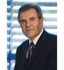 Dr. <b>Rainer Hecker</b>, seit 2008 Vorsitzender des Aufsichtsrats der Loewe AG, <b>...</b> - 20123265