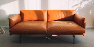 disadvanes of leather sofas