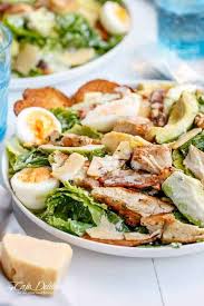 How to make a chicken caesar salad. Skinny Chicken And Avocado Caesar Salad