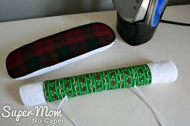 The idea originated in victorian london of the 1840s. Diy Fabric Christmas Crackers Lots Of Filler Ideas