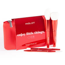 little things brush set with makeup bag