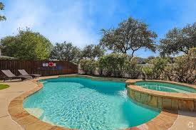 houses for with pool in frisco tx