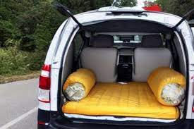 will a queen mattress fit in a minivan