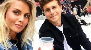 Victor lindelof in morocco with his wife on the winter break wearing a hijab. Victor Lindelof And Maja Nilsson