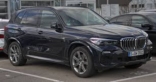 The 2021 bmw x5 xdrive45e combines a useful electric driving range, impressive power, thrilling dynamics, and practical utility with an occasionally aggressive technological safety net. Bmw G05 Wikipedia