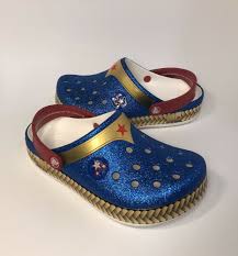 Ebay Sponsored Girls Crocs Wonder Woman Clogs Size 3 J3