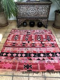 vine moroccan berber rug square red