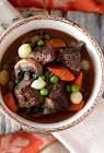 beef and vegetables in red wine sauce