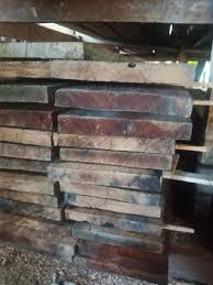 Salah satu alasan penggunaan kayu ini untuk bangunan adalah kayu mudah diukir diserut dan dipotong. Bulian Kami Baru Menjual Kayu Terubah Murah Murah Facebook