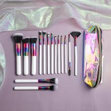 5 colorful makeup brushes feature