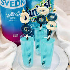 blue raspberry lemonade vodka shooters