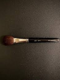 shu uemura brush 20 pony blush brush