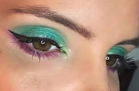 bright eyeshadow using the zulu palette